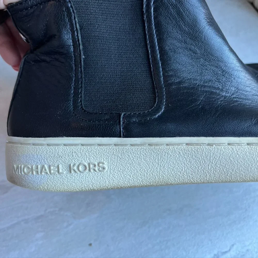 Michael Kors Black leather Womens Sneaker Booties pull on Size 6.5